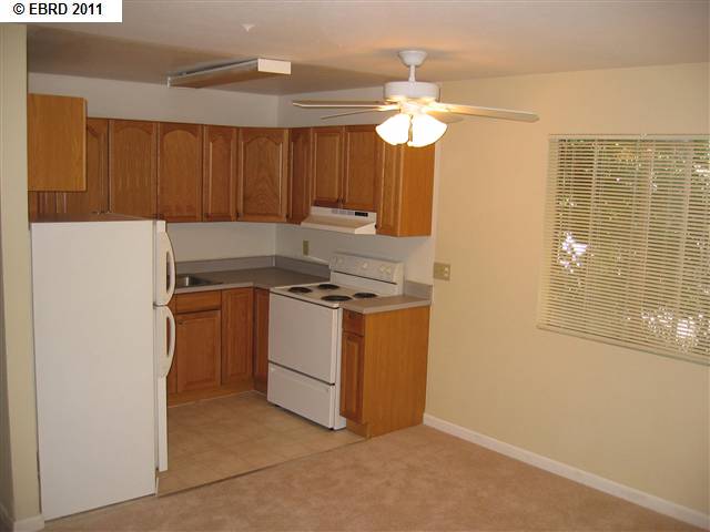 3142 COOLIDGE AVE, OAKLAND, California 94602-2771, ,Comm Ri Multi-units 5+,For Sale,COOLIDGE AVE,40516187