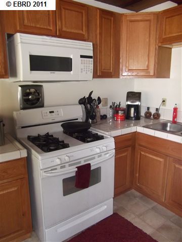 2314 BONAR ST, BERKELEY, California 94702-2019, ,Comm Ri Multi-units 5+,For Sale,BONAR ST,40517700
