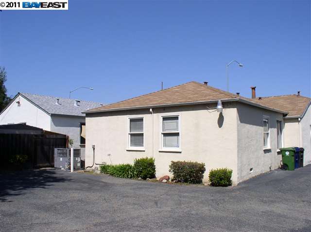 22179 REDWOOD RD, CASTRO VALLEY, California 94546-7107, ,Comm Industrial For Lease,For Rent,REDWOOD RD,40937445