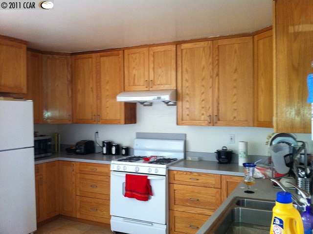3810 REDDING ST, OAKLAND, California 94619-1324, ,Comm Ri Multi-units 5+,For Sale,REDDING ST,40521215