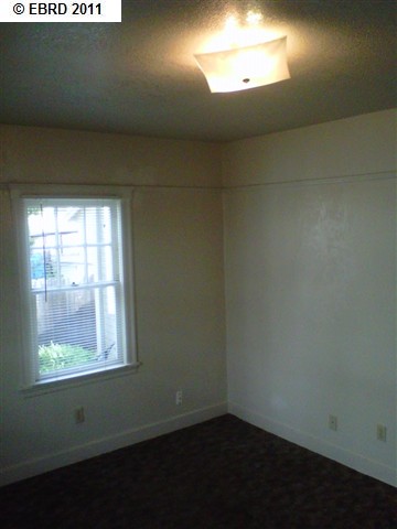 1628 38TH AVE, OAKLAND, California 94601-3555, ,Comm Ri Multi-units 5+,For Sale,38TH AVE,40524601
