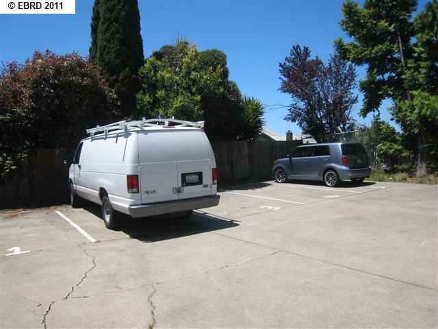 2151 24 th st, OAKLAND, California 94606, ,Comm Ri Multi-units 5+,For Sale,24 th st,40526666