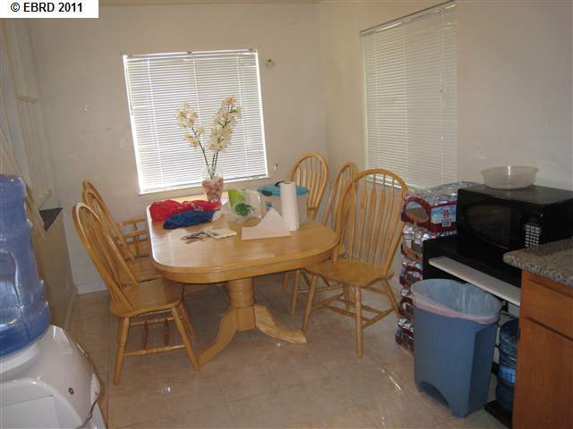2151 24 th st, OAKLAND, California 94606, ,Comm Ri Multi-units 5+,For Sale,24 th st,40526666