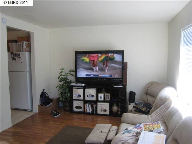 2151 24 th st, OAKLAND, California 94606, ,Comm Ri Multi-units 5+,For Sale,24 th st,40526666