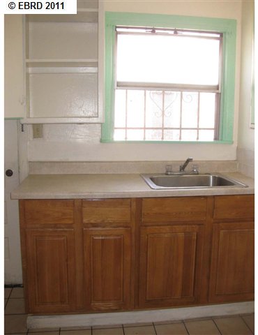 7602 INTERNATIONAL BLVD, OAKLAND, California 94621-2728, ,Comm Ri Multi-units 5+,For Sale,INTERNATIONAL BLVD,40527770