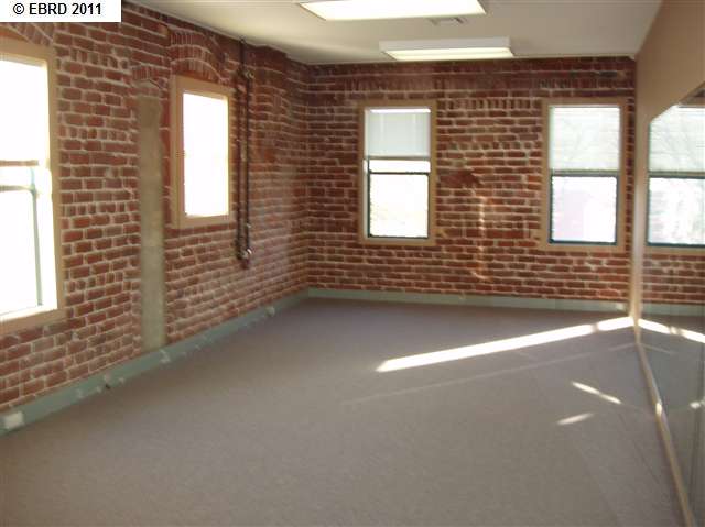 160 3RD ST, PITTSBURG, California 94565-2209, ,Comm Industrial For Lease,For Rent,3RD ST,40937460