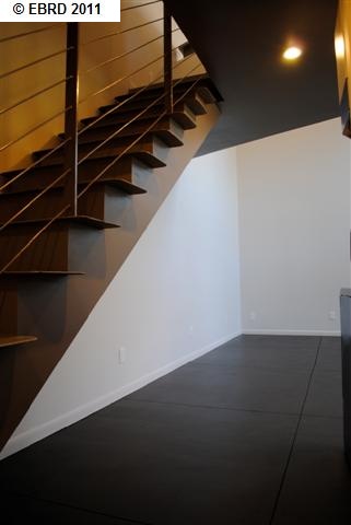 830 MILTON ST, OAKLAND, California 94607-3446, ,Comm Ri Multi-units 5+,For Sale,MILTON ST,40530742