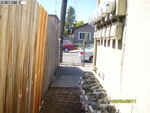 1244 Ashby Ave, BERKELEY, California 94702-2402, ,Comm Ri Multi-units 5+,For Sale,Ashby Ave,40531673