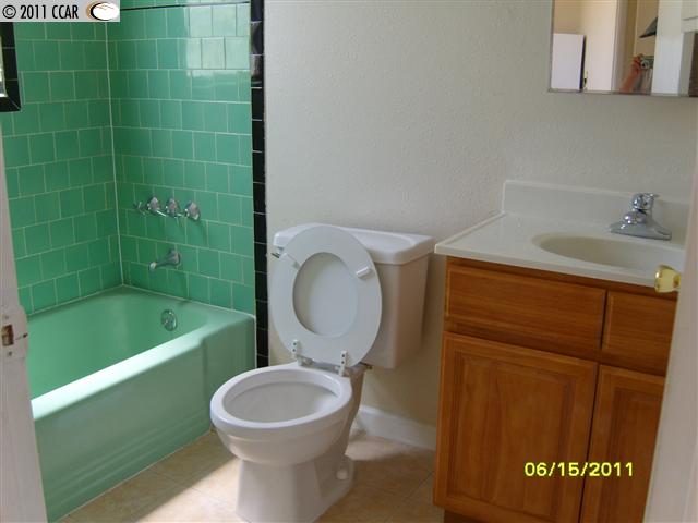 1244 Ashby Ave, BERKELEY, California 94702-2402, ,Comm Ri Multi-units 5+,For Sale,Ashby Ave,40531673