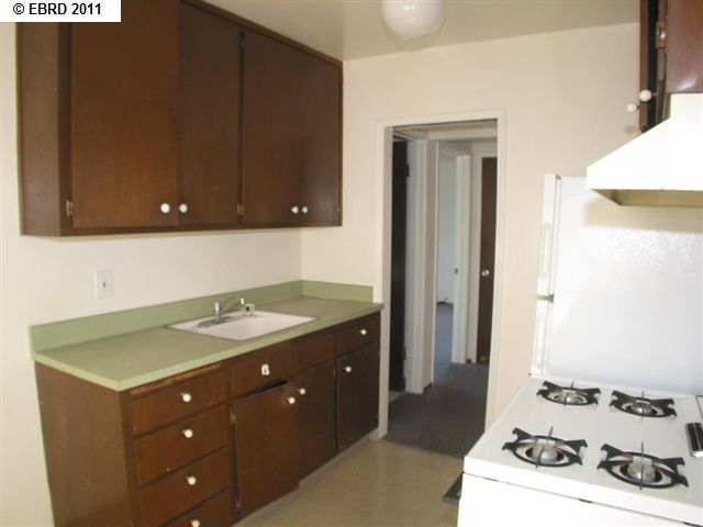 2537 FULTON ST, BERKELEY, California 94704-2727, ,Comm Ri Multi-units 5+,For Sale,FULTON ST,40535114
