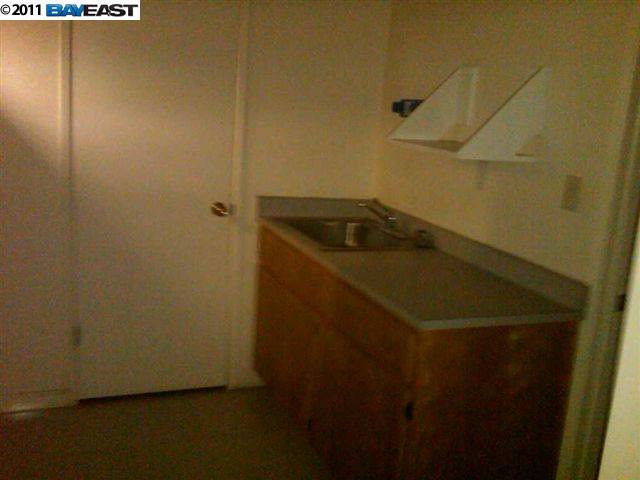 894 11th Street, TRACY, California 95376, ,Comm Industrial For Lease,For Rent,11th Street,40937520