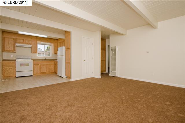 5272 RIVERSIDE AVE, SAN PABLO, California 94806-4042, ,Comm Ri Multi-units 5+,For Sale,RIVERSIDE AVE,40545153