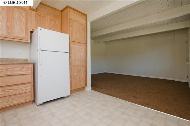 5272 RIVERSIDE AVE, SAN PABLO, California 94806-4042, ,Comm Ri Multi-units 5+,For Sale,RIVERSIDE AVE,40545153