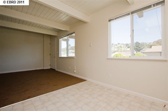 5272 RIVERSIDE AVE, SAN PABLO, California 94806-4042, ,Comm Ri Multi-units 5+,For Sale,RIVERSIDE AVE,40545153