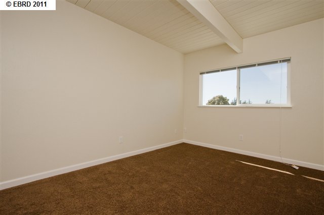 5272 RIVERSIDE AVE, SAN PABLO, California 94806-4042, ,Comm Ri Multi-units 5+,For Sale,RIVERSIDE AVE,40545153