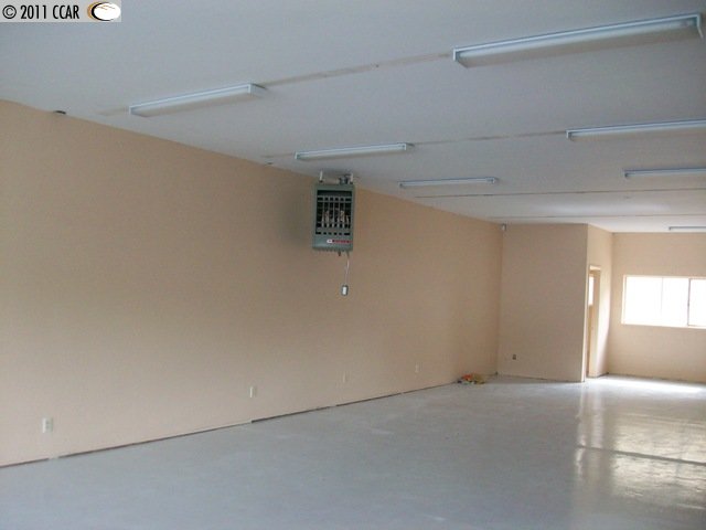 2027 MOUNT DIABLO BLVD, WALNUT CREEK, California 94596-4301, ,Comm Industrial For Lease,For Rent,MOUNT DIABLO BLVD,40937730