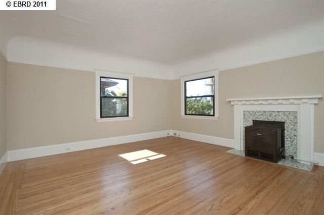 2745 HILLEGASS AVE, BERKELEY, California 94705-1206, ,Comm Ri Multi-units 5+,For Sale,HILLEGASS AVE,40547424