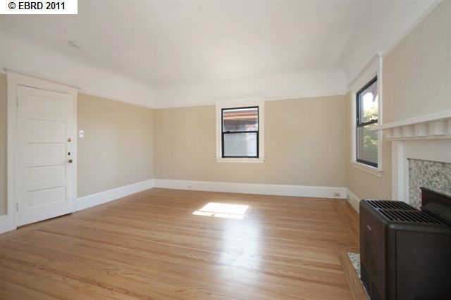 2745 HILLEGASS AVE, BERKELEY, California 94705-1206, ,Comm Ri Multi-units 5+,For Sale,HILLEGASS AVE,40547424