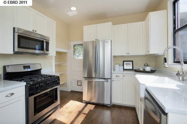 2745 HILLEGASS AVE, BERKELEY, California 94705-1206, ,Comm Ri Multi-units 5+,For Sale,HILLEGASS AVE,40547424