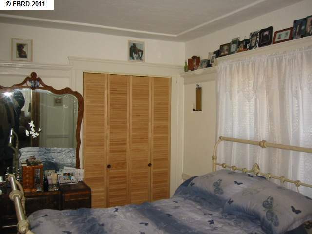 3803 MANILA AVE, OAKLAND, California 94609-2621, ,Comm Ri Multi-units 5+,For Sale,MANILA AVE,40548232