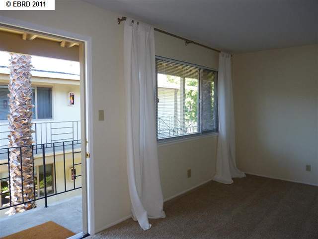 1576 Buena Vista Avenue, ALAMEDA, California 94501, ,Comm Ri Multi-units 5+,For Sale,Buena Vista Avenue,40549177