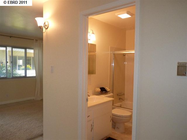 1576 Buena Vista Avenue, ALAMEDA, California 94501, ,Comm Ri Multi-units 5+,For Sale,Buena Vista Avenue,40549177