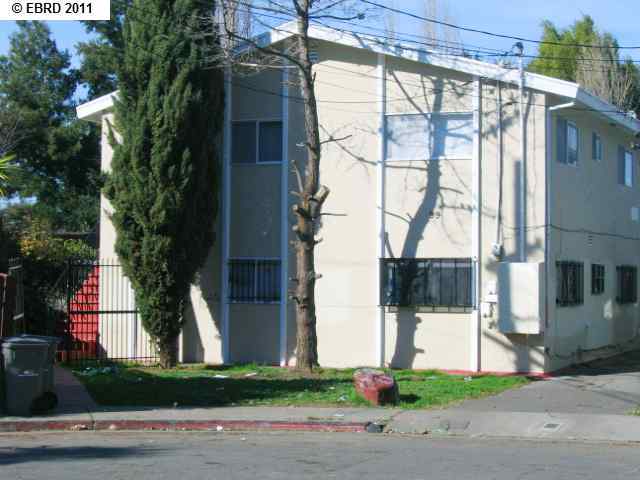 99 CATRON DR, OAKLAND, California 94603-3550, ,Comm Ri Multi-units 5+,For Sale,CATRON DR,40549833