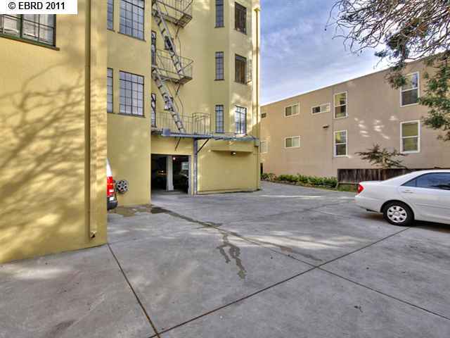 1332 SHATTUCK AVE, BERKELEY, California 94709-1479, ,Comm Ri Multi-units 5+,For Sale,SHATTUCK AVE,40551394