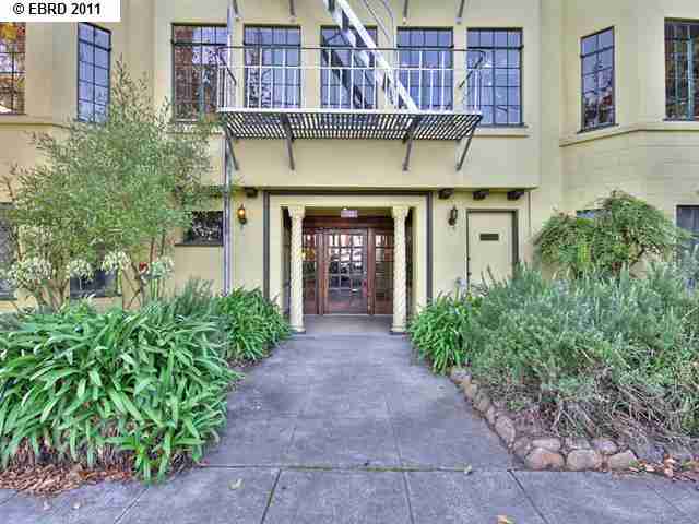 1332 SHATTUCK AVE, BERKELEY, California 94709-1479, ,Comm Ri Multi-units 5+,For Sale,SHATTUCK AVE,40551394
