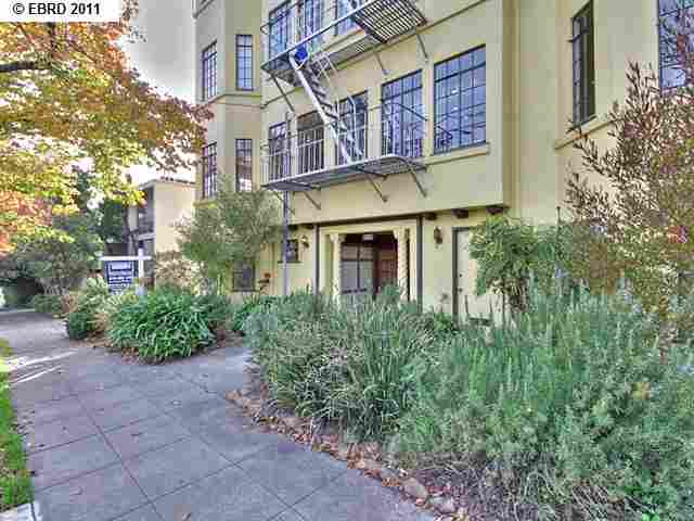 1332 SHATTUCK AVE, BERKELEY, California 94709-1479, ,Comm Ri Multi-units 5+,For Sale,SHATTUCK AVE,40551394