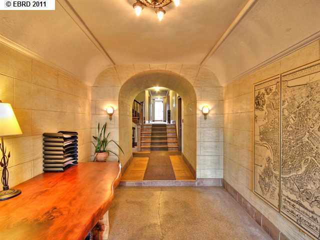 1332 SHATTUCK AVE, BERKELEY, California 94709-1479, ,Comm Ri Multi-units 5+,For Sale,SHATTUCK AVE,40551394