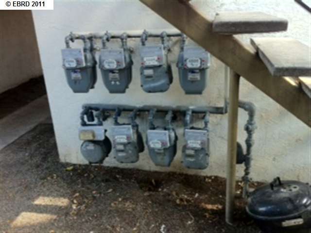 9326 BANCROFT AVE, OAKLAND, California 94603-1841, ,Comm Ri Multi-units 5+,For Sale,BANCROFT AVE,40553348