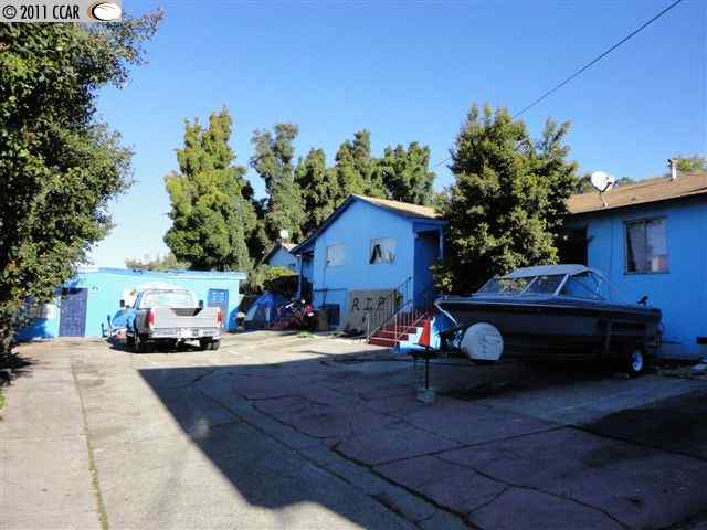 2825 82ND AVE, OAKLAND, California 94605-3510, ,Comm Ri Multi-units 5+,For Sale,82ND AVE,40559273