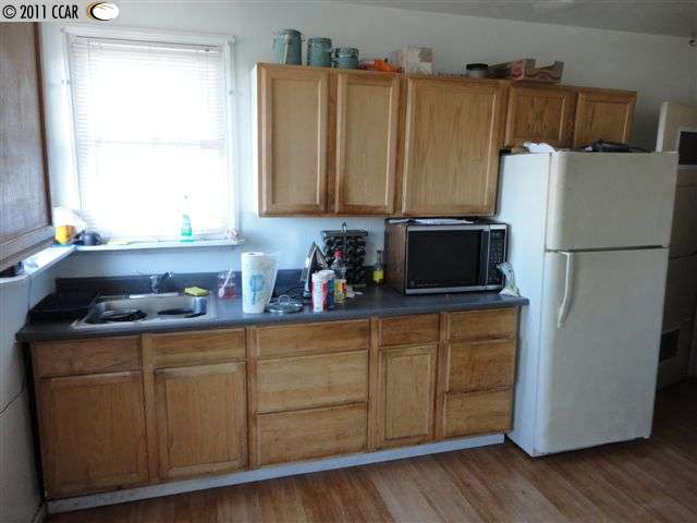 2825 82ND AVE, OAKLAND, California 94605-3510, ,Comm Ri Multi-units 5+,For Sale,82ND AVE,40559273