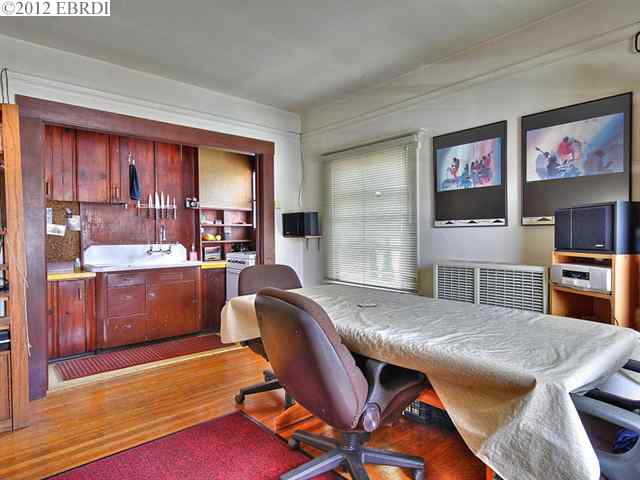 2412 STUART ST, BERKELEY, California 94705-1116, ,Comm Ri Multi-units 5+,For Sale,STUART ST,40560150