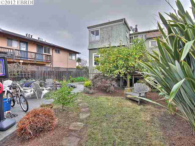 2412 STUART ST, BERKELEY, California 94705-1116, ,Comm Ri Multi-units 5+,For Sale,STUART ST,40560150