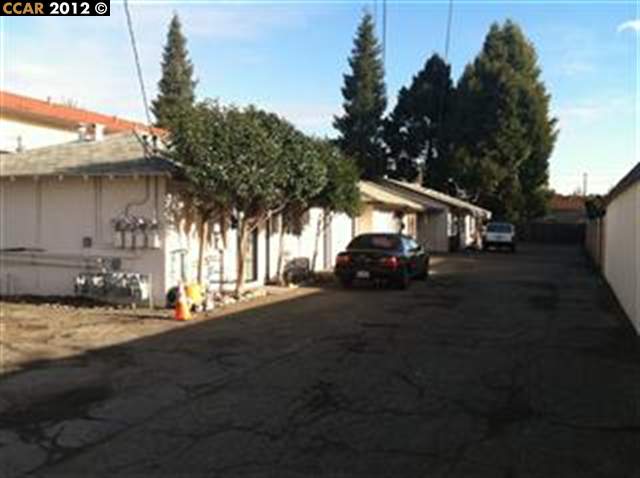 21716 Vallejo St., HAYWARD, California 94541, ,Comm Ri Multi-units 5+,For Sale,Vallejo St.,40561470