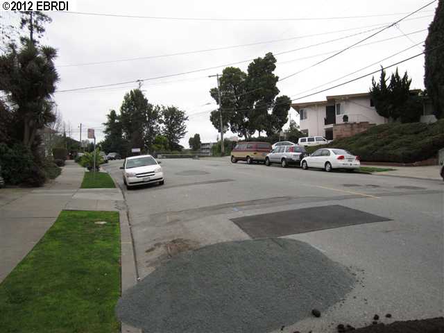 488 CHETWOOD ST, OAKLAND, California 94610-2649, ,Comm Ri Multi-units 5+,For Sale,CHETWOOD ST,40561708