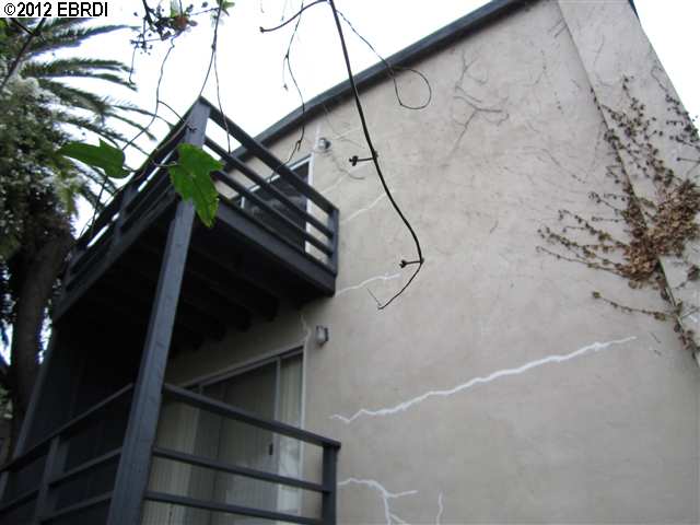 488 CHETWOOD ST, OAKLAND, California 94610-2649, ,Comm Ri Multi-units 5+,For Sale,CHETWOOD ST,40561708