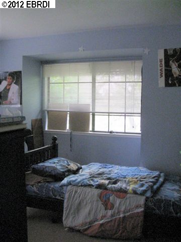 2520 38TH AVE, OAKLAND, California 94601-3806, ,Comm Ri Multi-units 5+,For Sale,38TH AVE,40561817