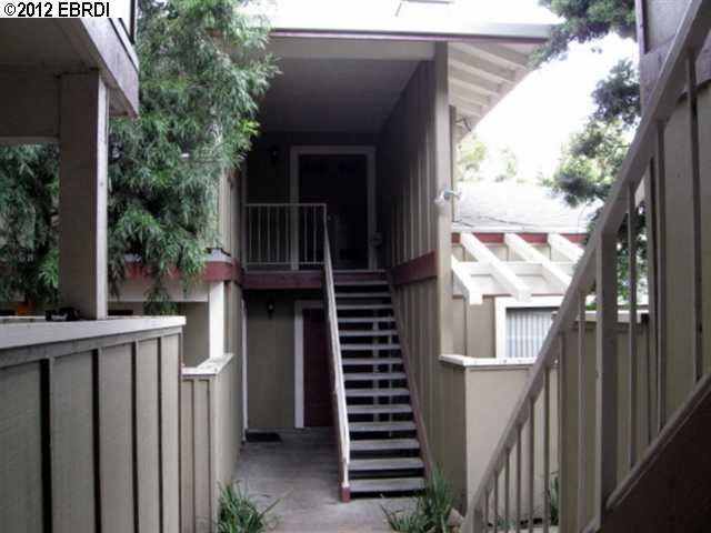 2520 38TH AVE, OAKLAND, California 94601-3806, ,Comm Ri Multi-units 5+,For Sale,38TH AVE,40561817