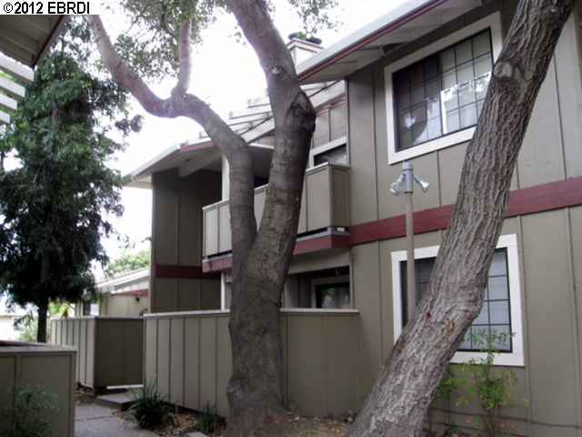2520 38TH AVE, OAKLAND, California 94601-3806, ,Comm Ri Multi-units 5+,For Sale,38TH AVE,40561817