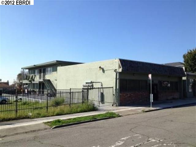 10065 Byron Ave, OAKLAND, California 94603, ,Comm Ri Multi-units 5+,For Sale,Byron Ave,40562619