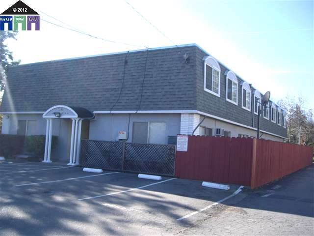 7595 AMADOR VALLEY BLVD, DUBLIN, California 94568-2421, ,Comm Ri Multi-units 5+,For Sale,AMADOR VALLEY BLVD,40563398