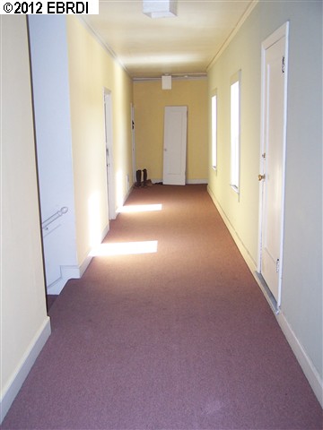 1527 MACARTHUR BLVD, OAKLAND, California 94602-1225, ,Comm Ri Multi-units 5+,For Sale,MACARTHUR BLVD,40563963