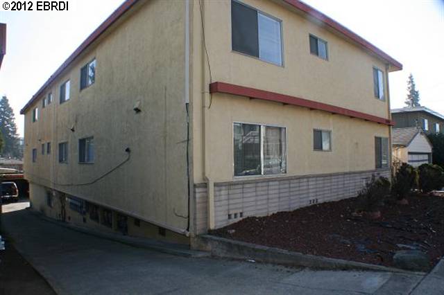 3474 BOSTON AVE, OAKLAND, California 94602-2954, ,Comm Ri Multi-units 5+,For Sale,BOSTON AVE,40564420