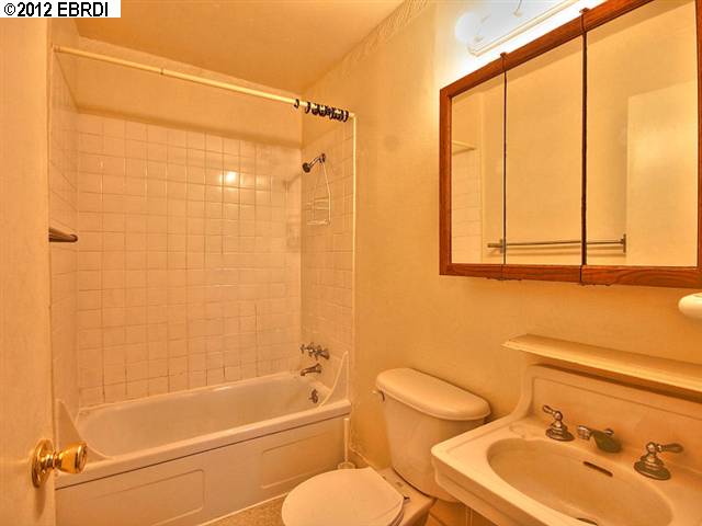1320 JOSEPHINE ST, BERKELEY, California 94703-1114, ,Comm Ri Multi-units 5+,For Sale,JOSEPHINE ST,40564631