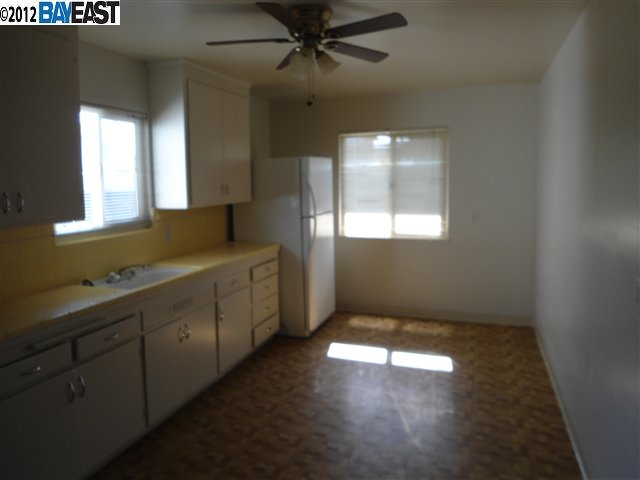 411 Central Court, SAN LEANDRO, California 94578, ,Comm Ri Multi-units 5+,For Sale,Central Court,40564968