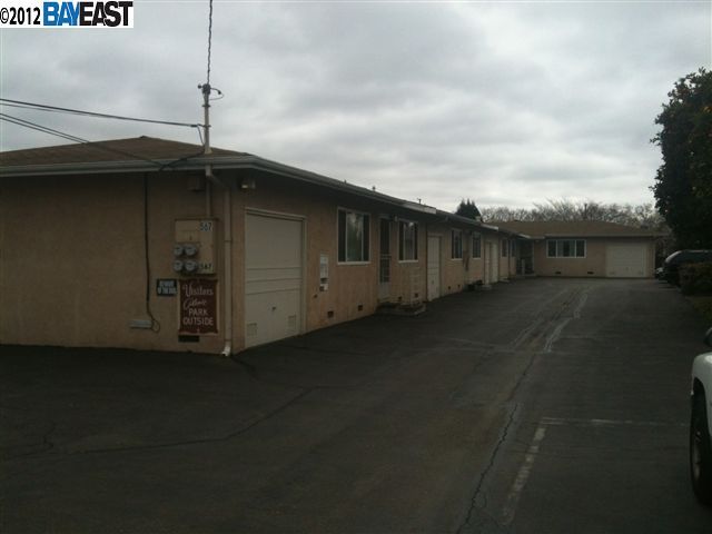 563 LAUREL AVE, HAYWARD, California 94541-3826, ,Comm Ri Multi-units 5+,For Sale,LAUREL AVE,40565335