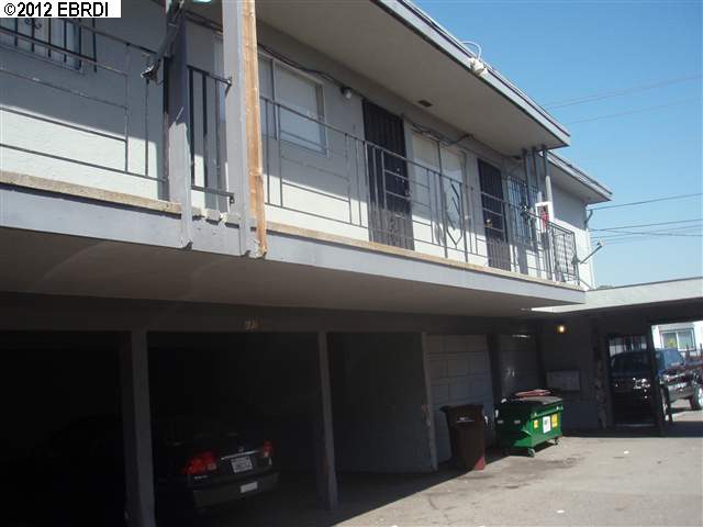 9833 Walnut Street, OAKLAND, California 94603, ,Comm Ri Multi-units 5+,For Sale,Walnut Street,40565341